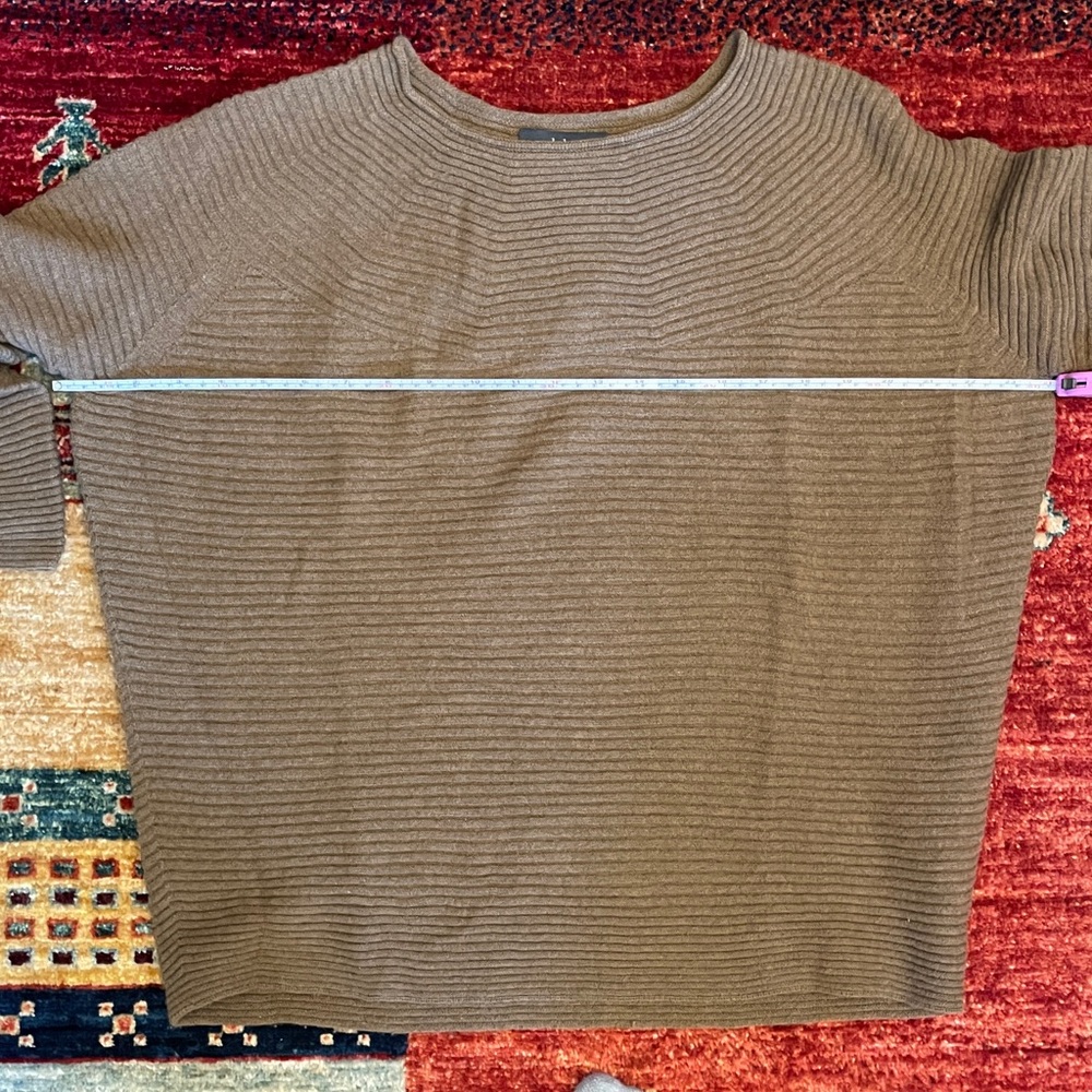 Seldom Brown 100% Virgin Wool Sweater Size M - Picture 8 of 8
